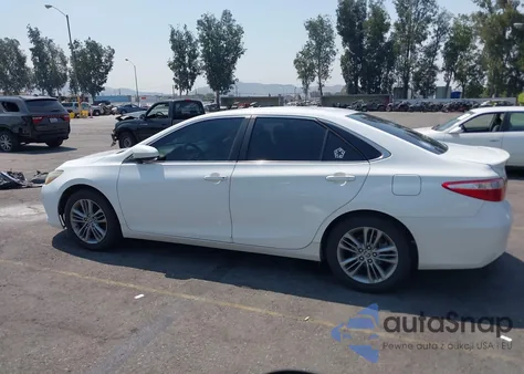2015 Toyota Camry Se z USA, uszkodzony, nr VIN 4T1BF1FK6FU995161